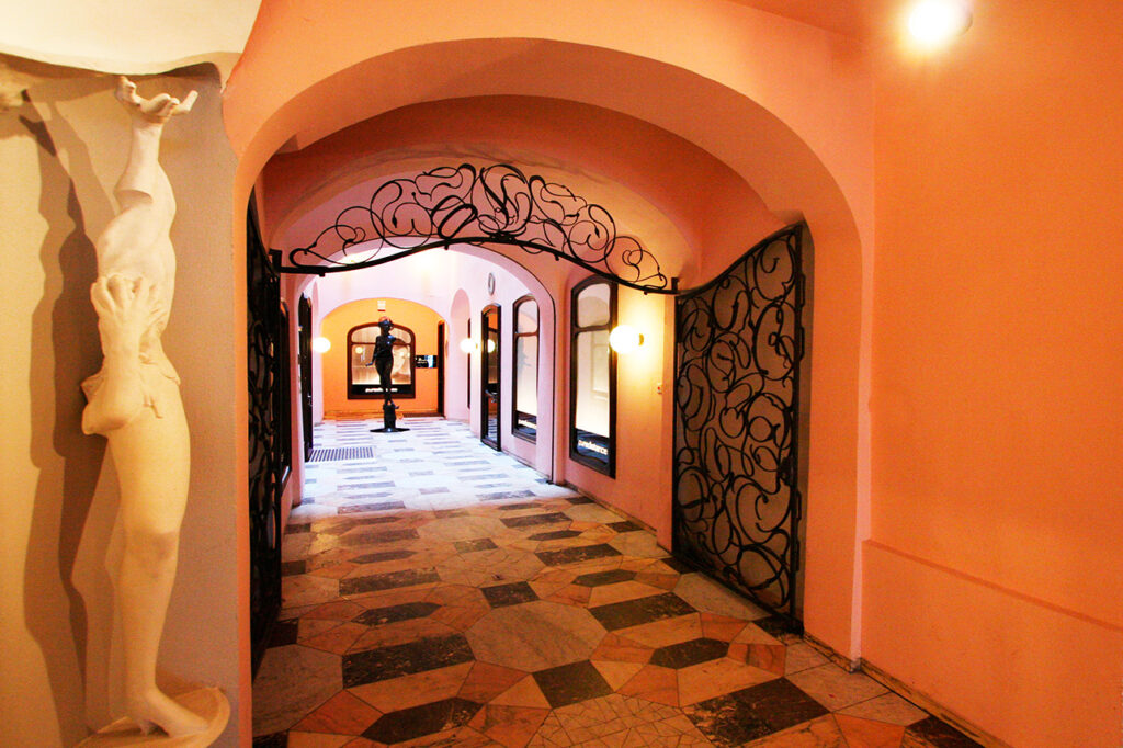 Entrance of the Puredistance Perfume Lounge in the heart of Vienna